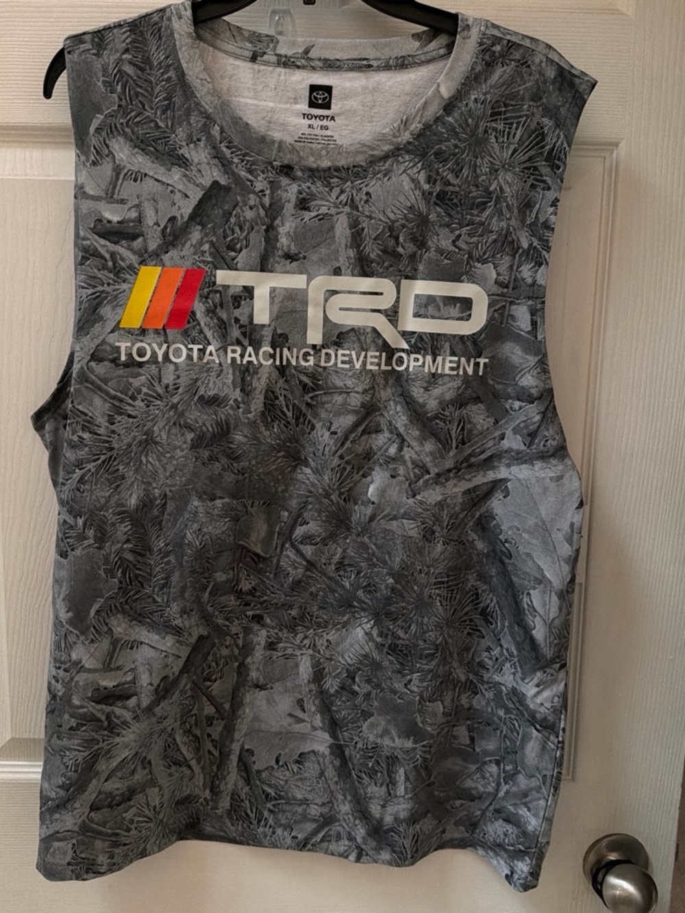 Men’s Gray Graphic Tank Top